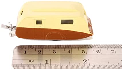 76CV003 - Brown/Cream Caravan